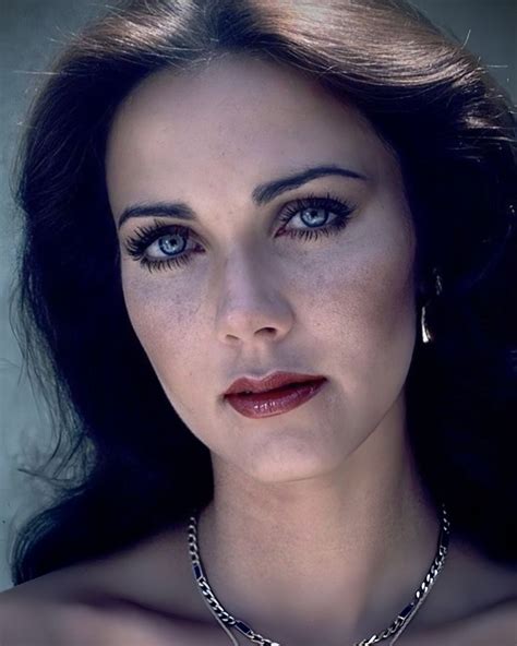 Lynda Carter | 𝐖𝐨𝐧𝐝𝐞𝐫 𝐖𝐨𝐦𝐚𝐧 | Red is passion, power, and presence—just ...