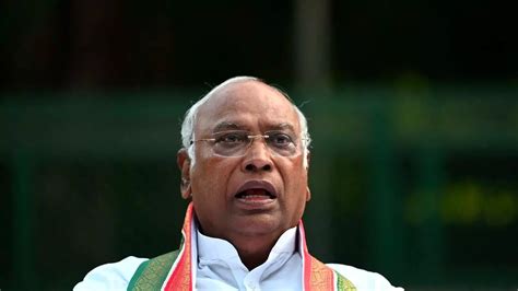 Telangana yearning for change, looking towards Congress: Kharge