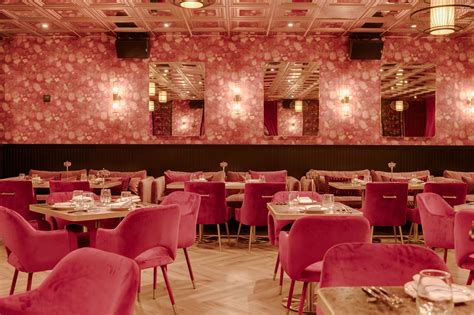 Salty Flame Steakhouse Debuts in Brickell - Eater Miami