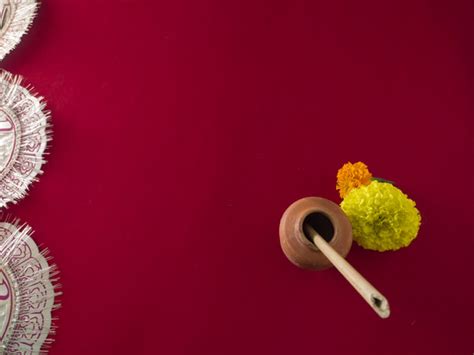 सरस्वती माता फ़ोटो और इमेज | Canva