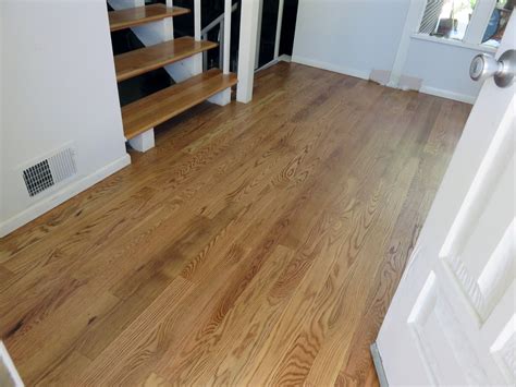 Minwax Golden Oak Wood Stain on Red Oak