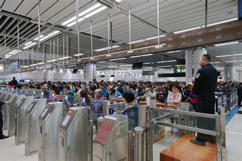 粤语报道｜香港入境深圳须持24小时核酸检测阴性证明_凤凰网视频_凤凰网