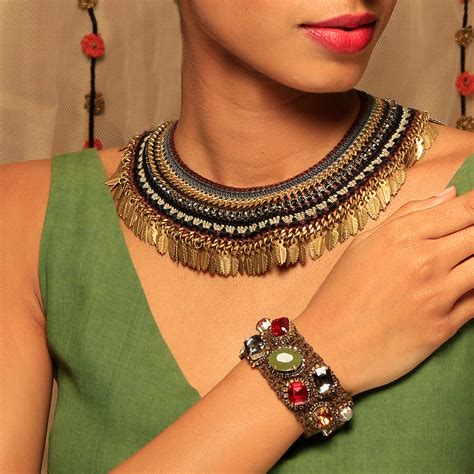 Bracelet Golconda Crochet with Rhinestone – Shop Maya