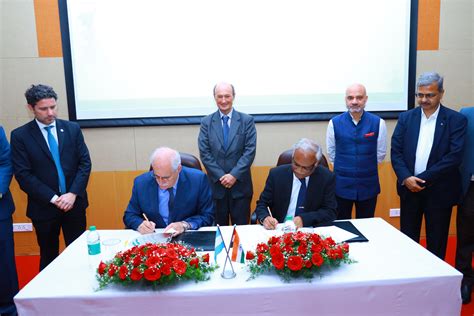 Argentina signs LoI with Hindustan Aeronautics to acquire light, medium ...