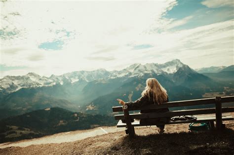 What are the symptoms of excess estrogen? - BIOLabs PRO® - Smarter Health And Aging™