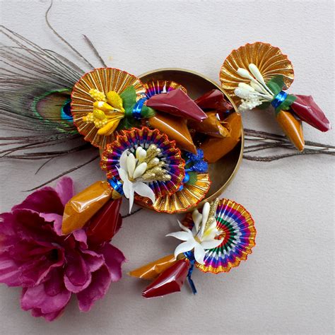 Handmade Haldi Kumkum with Fan & Pollen Flowers Return Gift Packets ...