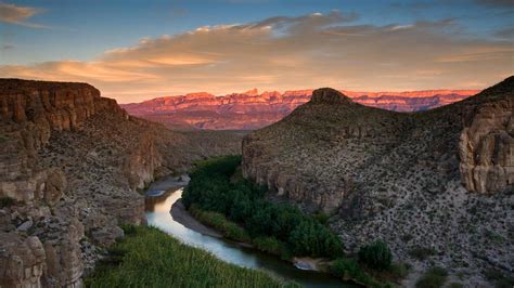 View of the Rio Grande River in Big Bend National Park, Texas - Bing ...