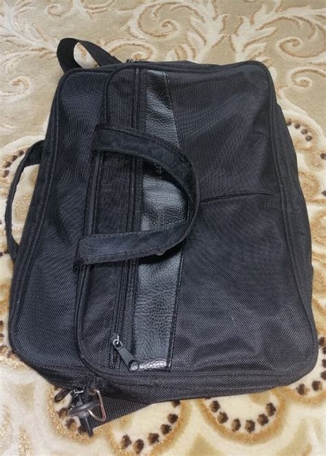 Laptop Evrak Çantası Çok Sağlam Temiz 2 Kere Kullanıldı Diğer Laptop ...