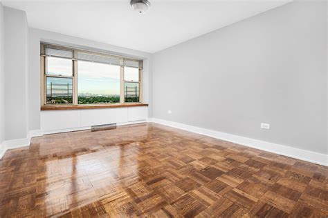 Fresh Meadows Apartments - Photo Gallery of Rentals