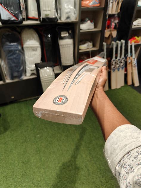 Gray Nicolls Delta Edition 3.0 English Willow Cricket Bat