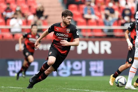 "We want to finish as high as we can in the league": Pohang Steelers' Alex Grant - K League ...