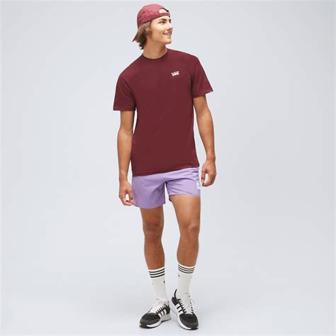 VANS T-SHIRT MINI SCRIPT-B (VN0A7Y3SBRG1) bordowy | Męskie Koszulki ...