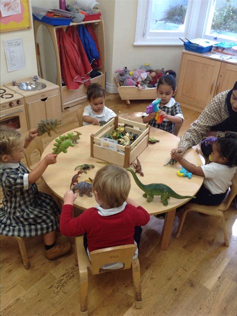 One World Montessori Nursery - Autumn Term 2022