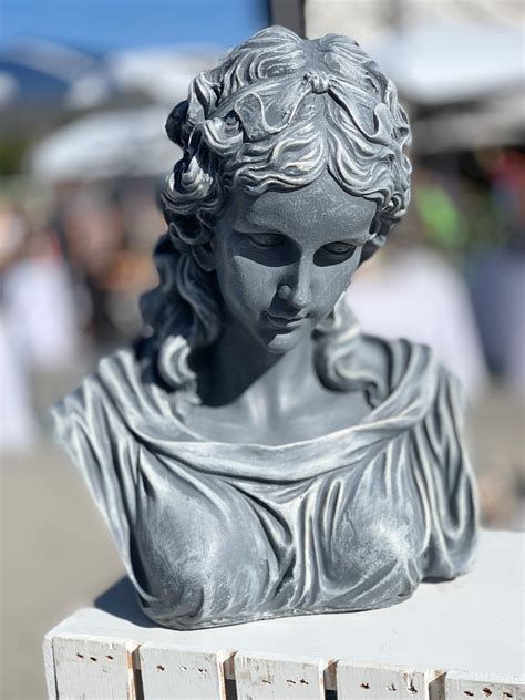 Greek Statues Of Goddesses