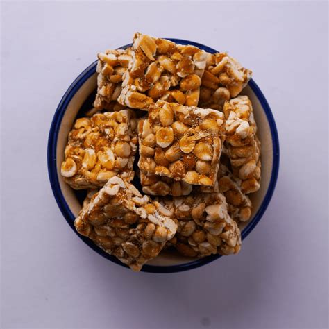 Peanut Chikki ( Kadalai Mittai) – Archana Home Foods