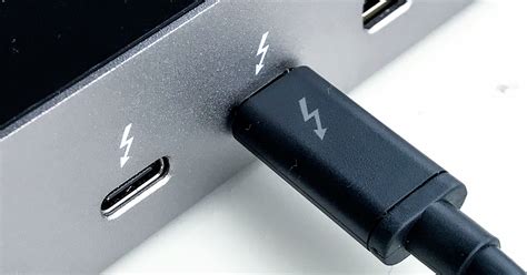 Thunderbolt 3 (USB-C) là gì? ứng dụng như thế nào ? - FTP Computer