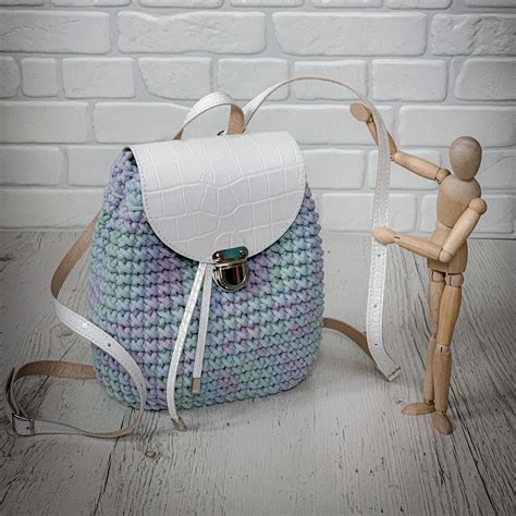 Crochet Backpack Pattern Tutorial 的图像结果