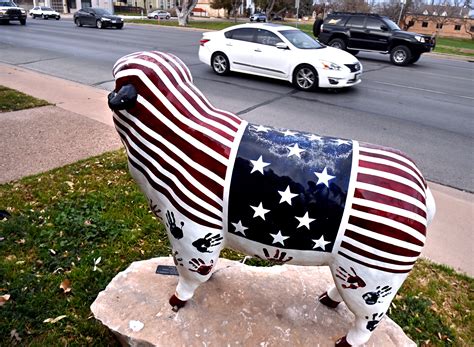 Is the San Angelo population growing or shrinking?