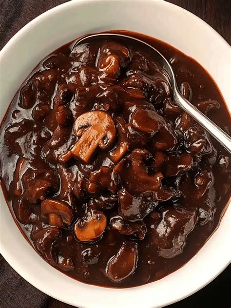Irresistible Silky Red Wine Mushroom Sauce for Delicious Dishes