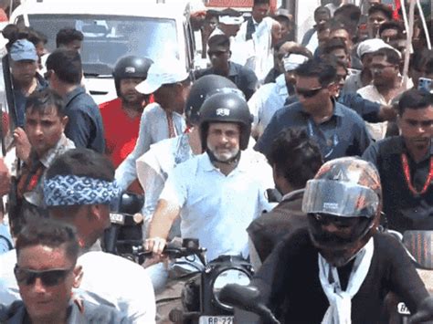Day 11 of Voter Adhikar Yatra; Rahul Gandhi rides with Priyanka on ...