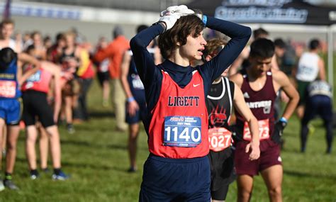 Division 3 boys race at 2021 MHSAA Cross Country championships - mlive.com