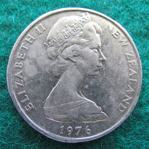 New Zealand 1976 50 Cent Queen Elizabeth Coin - Gumnut Antiques