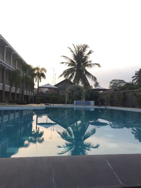 CAPITAL O 3222 JENG RATU HOTEL PANGANDARAN (Java) - Hotel Reviews ...