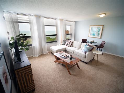 The Breakers at Edgewater Beach: Senior Living in Chicago, IL