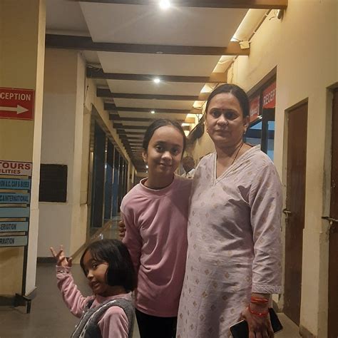 RAHI TOURIST BUNGALOW (Varanasi) - Inn Reviews, Photos, Rate Comparison ...