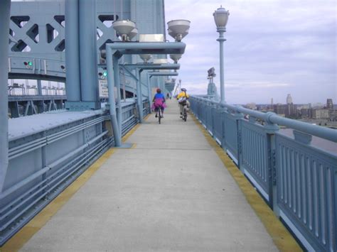 Ben Franklin Bridge Pedestrian Walkway - Circuit Trails