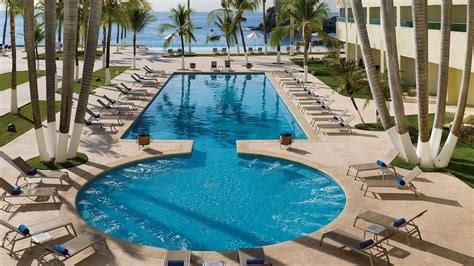 All-Inclusive Luxury Family-Friendly Resort Along the Coast of Oaxaca | Dreams Huatulco Resort ...