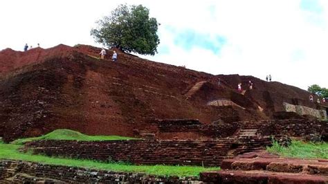 Finding Adventure In A Romantic Trip To Sri Lanka