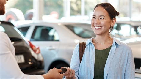 12 Tips for the First-Time Car Buyer | AutoTrader.ca