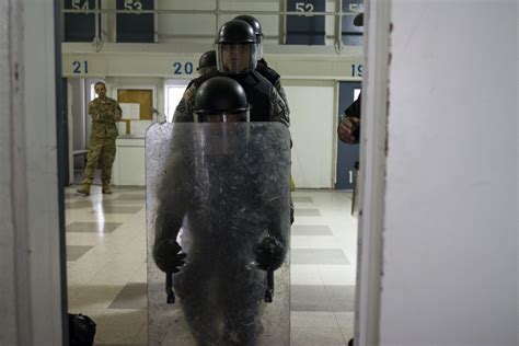 Army Reserve MPs go to state penitentiary | Article | The United States ...