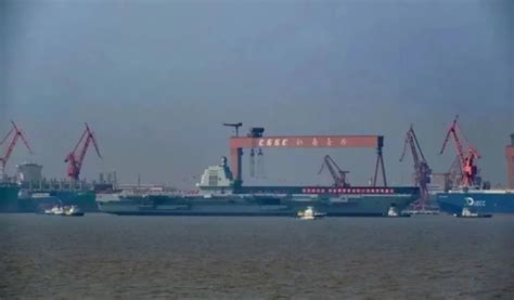 中國首艘“純電動拖船”正式啟用！充電2小時，航行一整天，每艘省油200萬！續航缺陷如何解決的？ - YouTube