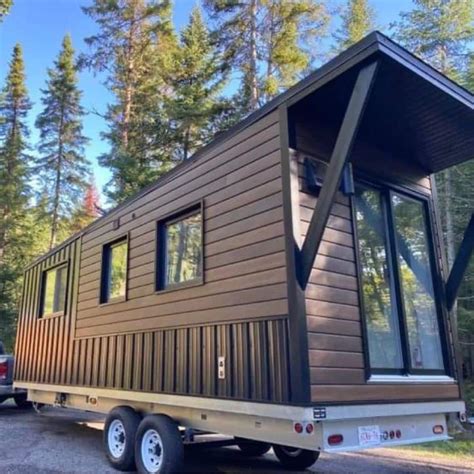 This Minimalistic Tiny House is THE Eco-Friendly Home on Wheels!