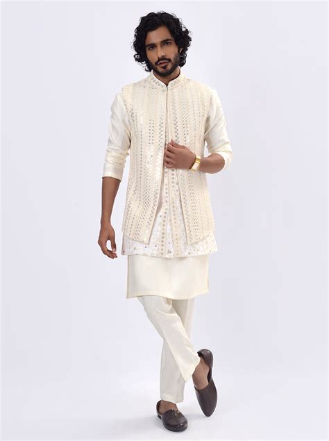 Azania Off-White Silk Blend Embroidered Kurta Set with Koti | Regular ...