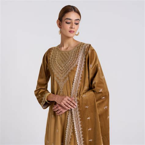 Buy Brown Ochre Embroidered Gulzaar Velvet Set with Dupatta | Rustorange