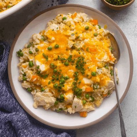 Cheesy Chicken and Rice Casserole: A Comforting Family Favorite ...