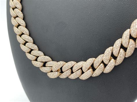 Lot - 10K YELLOW GOLD 23.10CTTW PAVE DIAMOND CUBAN LINK NECKLACE