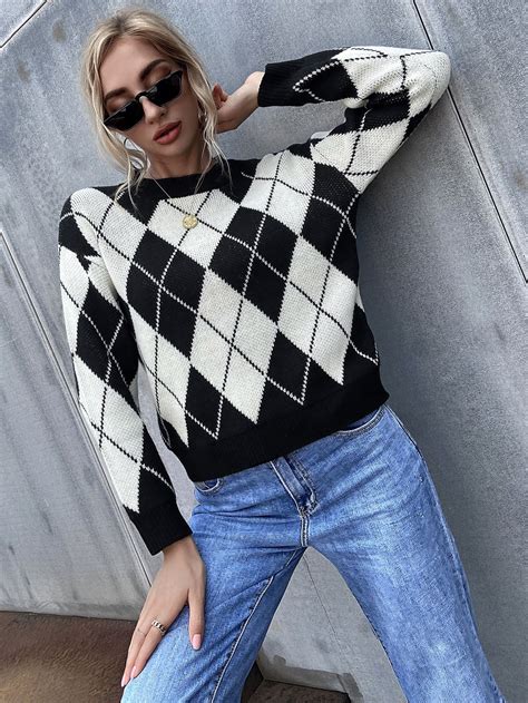 Argyle Pattern Drop Shoulder Sweater | Trendy fall outfits, White ...