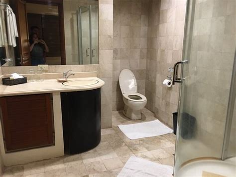 EUGENIO LOPEZ CENTER (Antipolo City) - Specialty Hotel Reviews, Photos ...