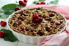 cucina sana e veloce sbriciolata vegan alle ciliegie e mandorle cucina sana e veloce sbriciolata vegan alle ciliegie e mandorle