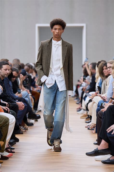 Summer 2026 Show - mens-fashion - Fashion & Accessories | DIOR