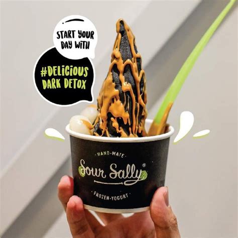 Menu Sour Sally Terbaru 2023 untuk Semua Varian Yoghurt