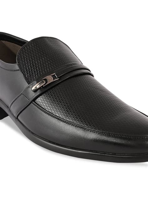 Shop Regal Black Men Textured Leather Formal Shoes Online