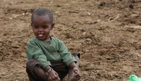 索马里曾经的绿色牧场，如今缺水饥荒_频道_腾讯网