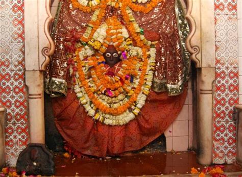 तीन दिवसीय मां शीतला श्रृंगार महोत्सव आज से - Three days Maa Shitala ...