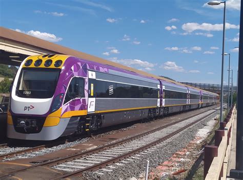 Council pleased to see VLocity trains for the Shepparton Line - Greater Shepparton City Council