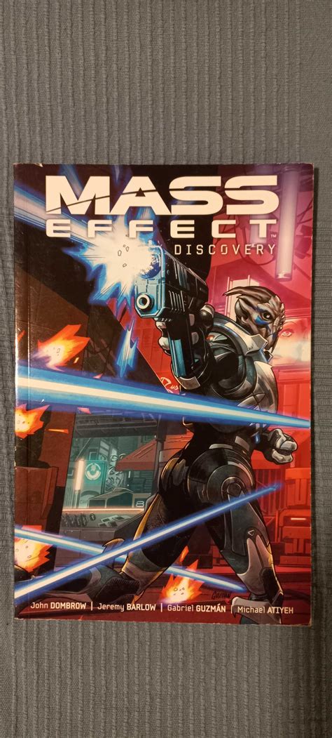 DC Comics Encyclopedia + Batgirl, Mass Effect, Cyberpunk Fitod • OLX.ro